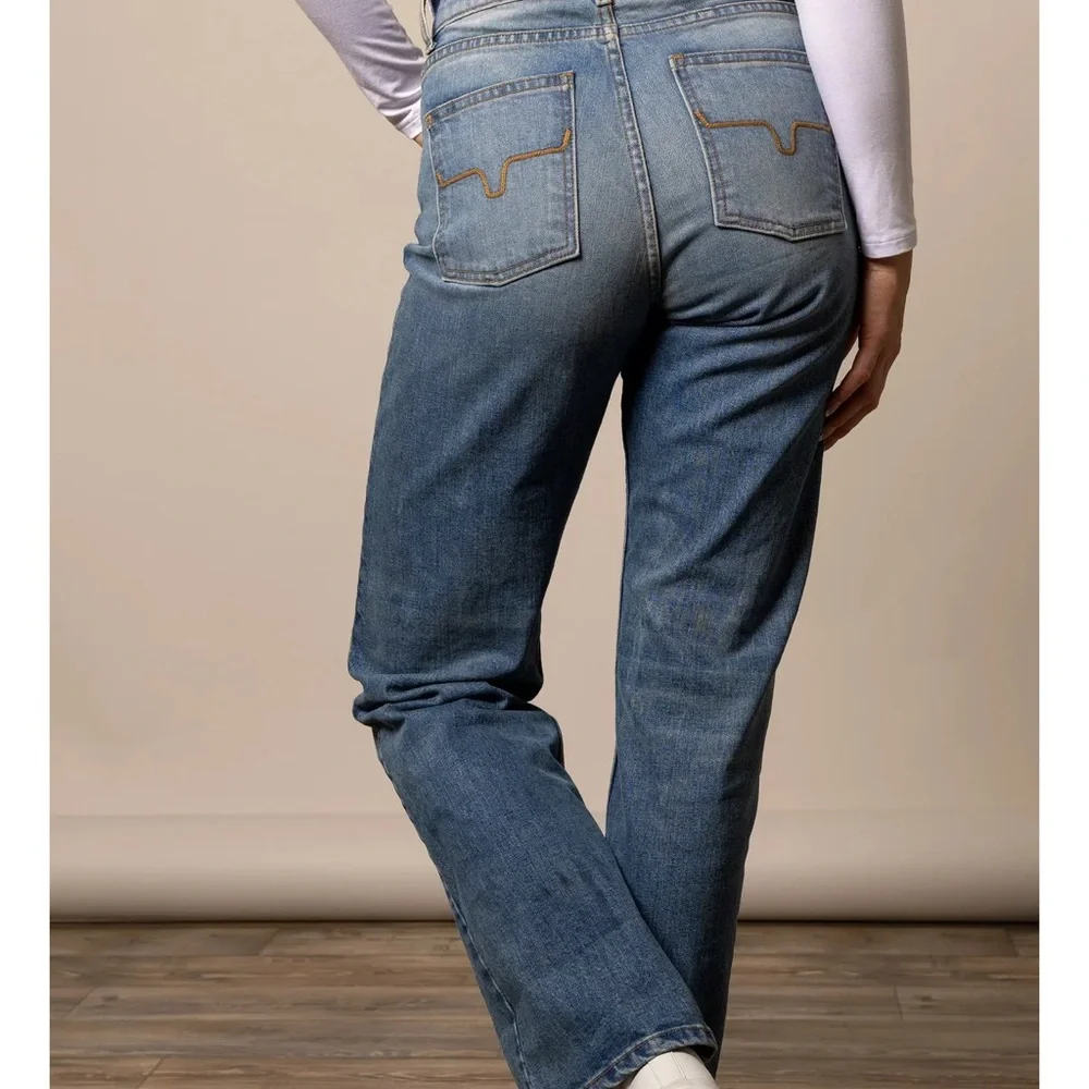 Kimes Ranch Women’s Mia Jeans 8x32 - Picture 5 of 7